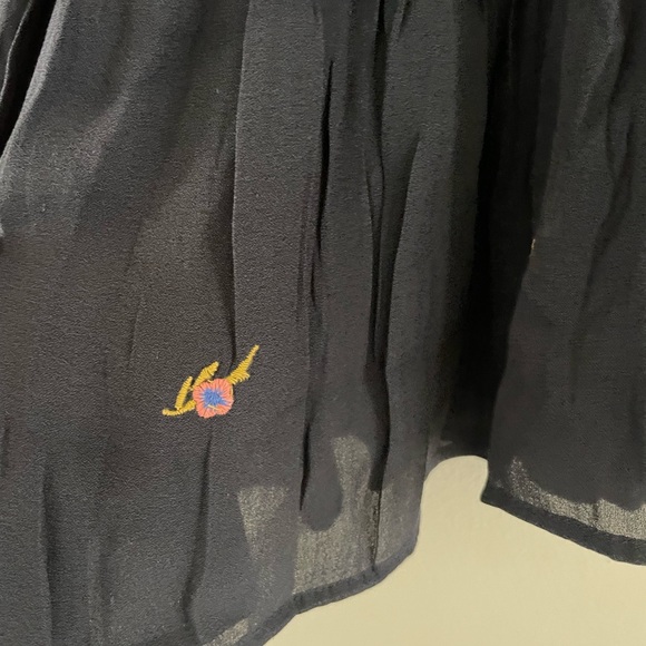 LOFT Dark Blue & Floral Embroidered Sleeveless Sheer Blouse - Picture 3 of 6